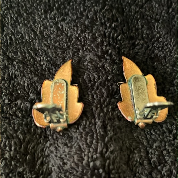 Vintage Matisse Copper Tone and Blue Clip On Earrings - Picture 2 of 3